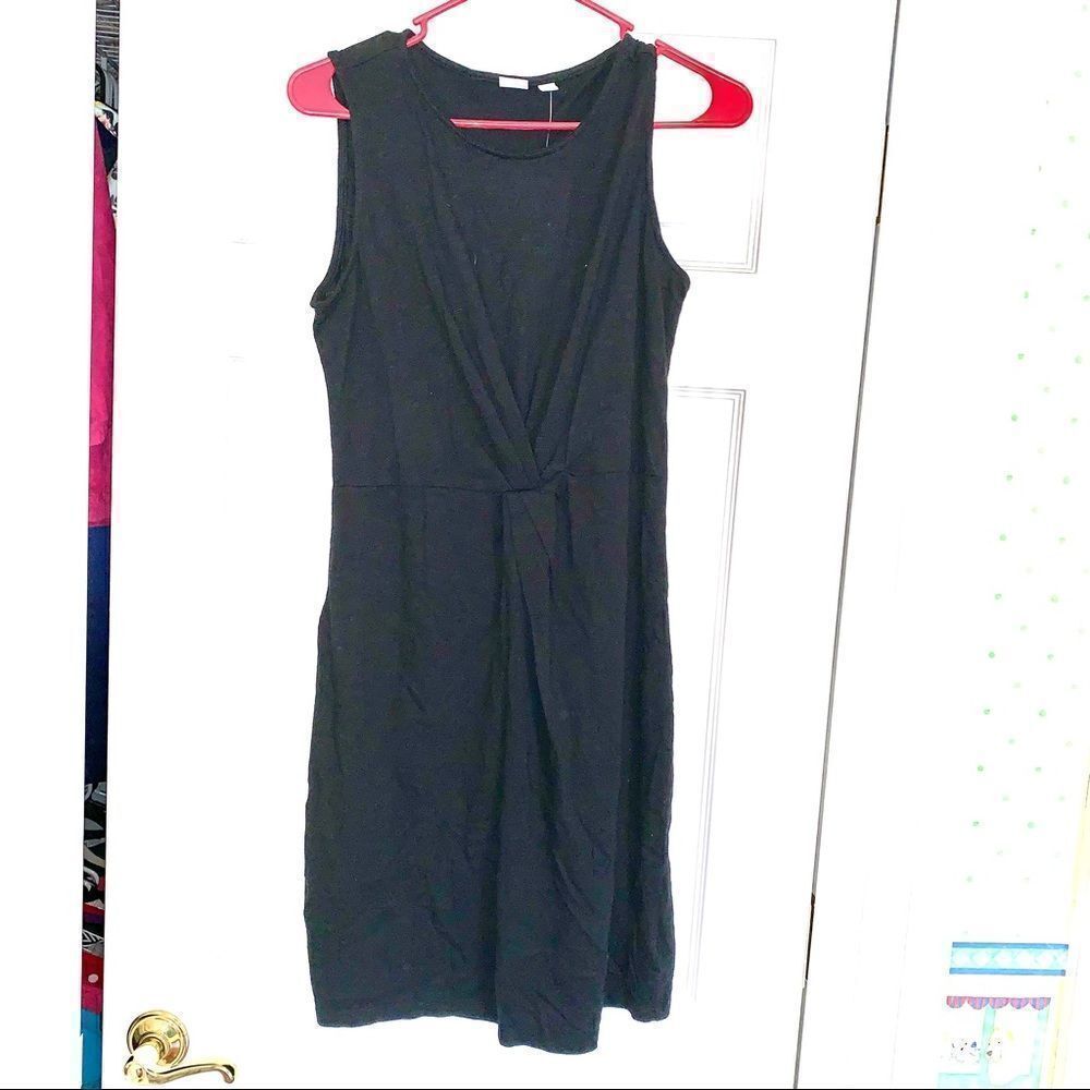 New NWT GAP Faux Wrap Gathered Pleat Front Crossover Sundress Black M